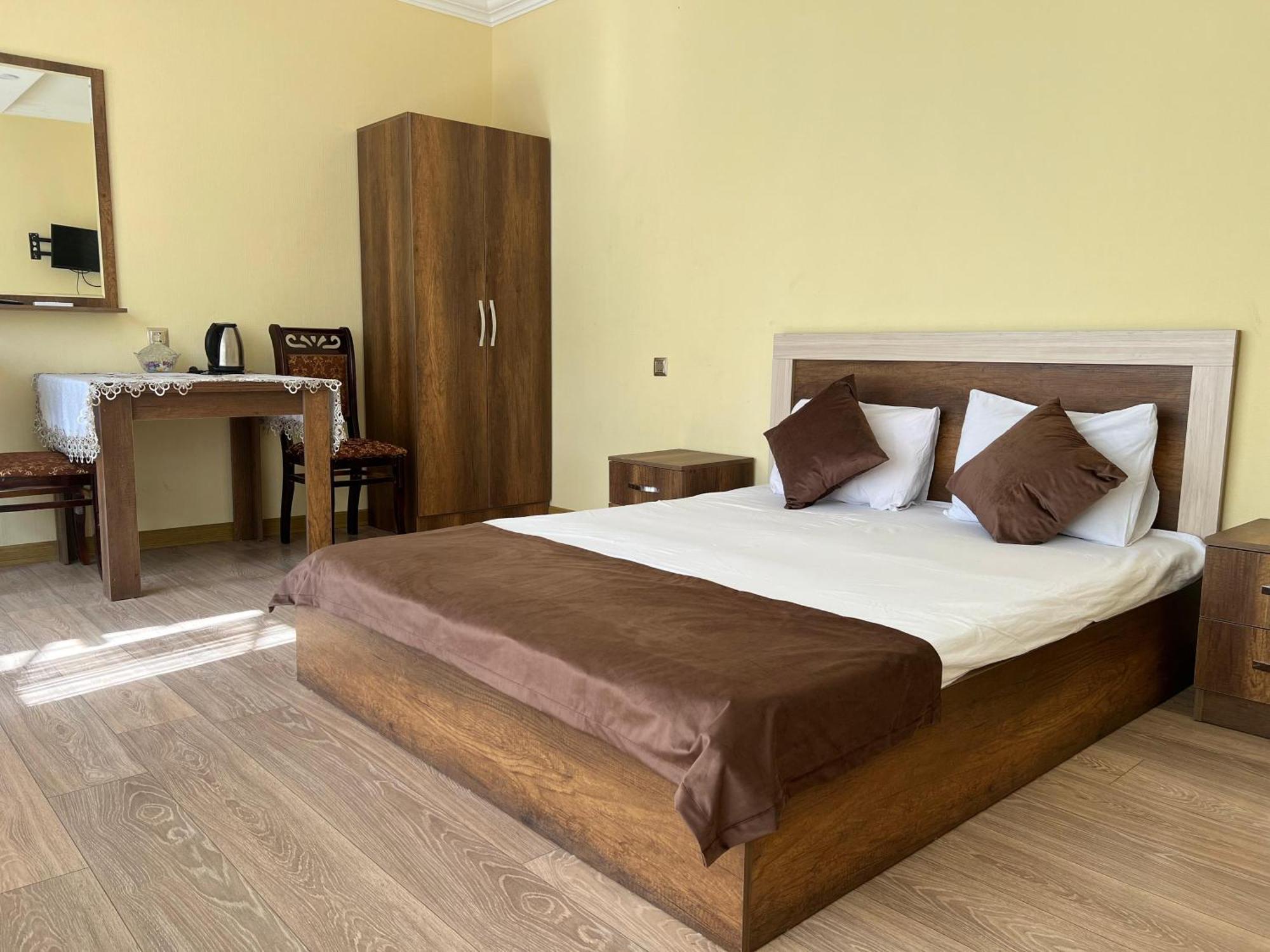 Rahat Hotel Ganja Ngoại thất bức ảnh