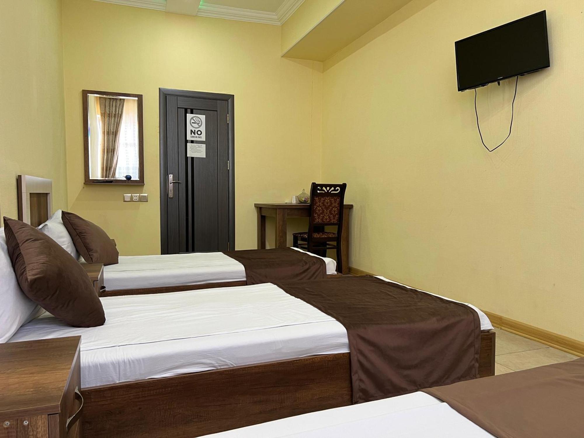 Rahat Hotel Ganja Ngoại thất bức ảnh